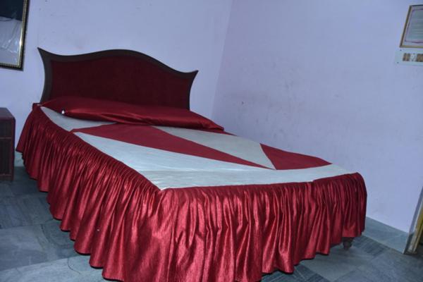 Hotel Sambit Palace Bhuvanesvar Kültér fotó